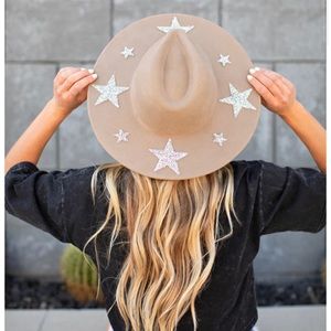 GB ORIGINAL!!The "Star" Cameron Wool Hat in Taupe Brand New